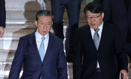 보호기관 정책 점검 위해 회의 참석한 정성호 장관