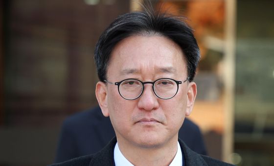 영장심사 마친 송창진 전 공수처 부장검사