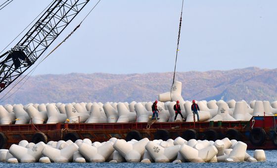 영일대해수욕장 수중 방파제 공사