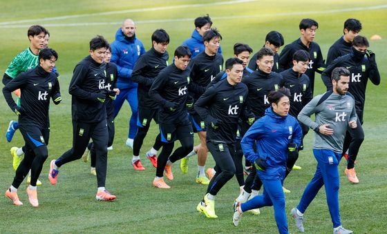 '몸 좀 풀어볼까'