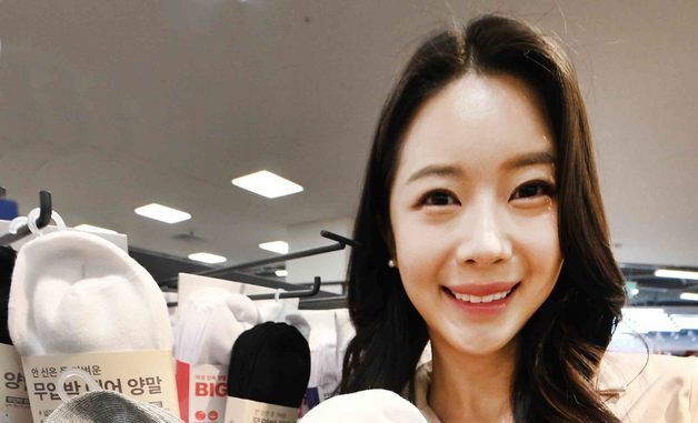 “반팔티, 양말사러 마트가요” 홈플러스, '베이직 패션템' 불티