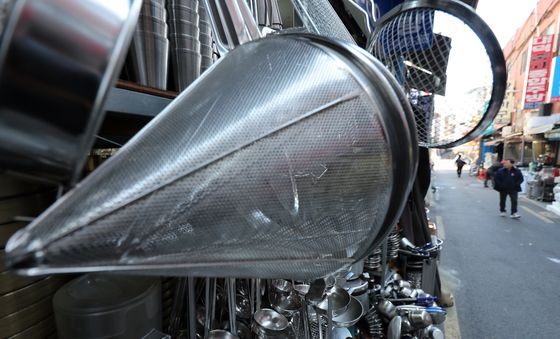 자영업 '2~3년차' 14% 감소…음식·소매업 1년도 버티기 힘들어