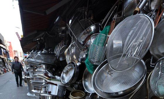 자영업 '2~3년차' 14% 감소…음식·소매업 1년도 버티기 힘들어