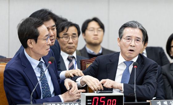 '이러지 마세요'