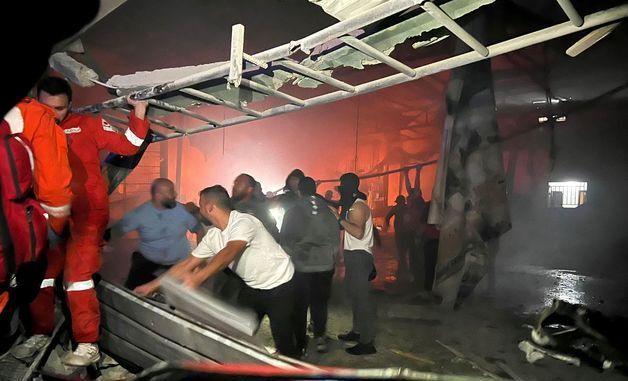 [포토] 이스라엘 공습으로 무너진 레바논 내 팔레스타인 난민 캠프