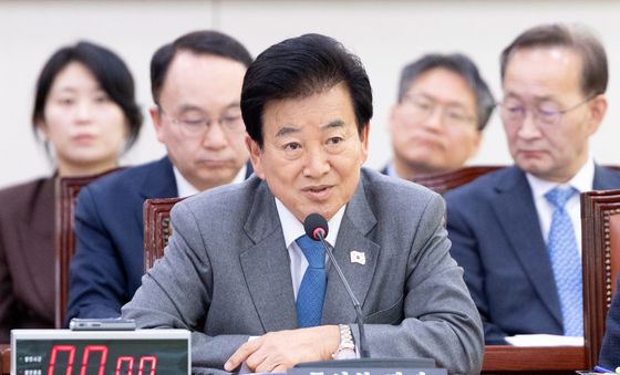 국회 외통위 출석한 정동영 장관