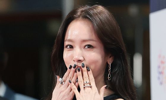 '최정훈♥' 한지민, 키스