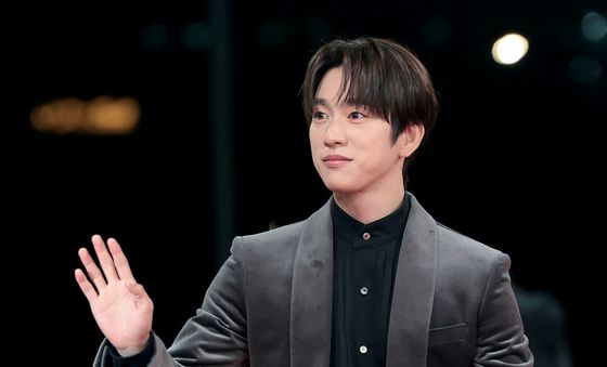 박진영, 부드러운 손 인사