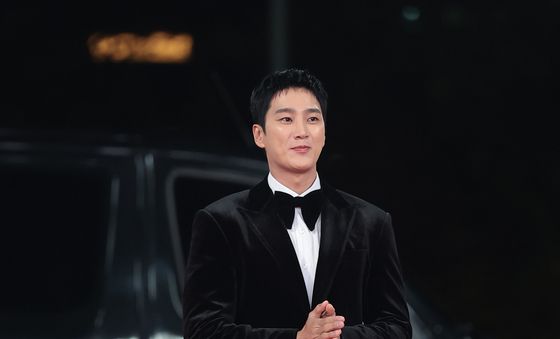 청룡영화상 찾은 안보현