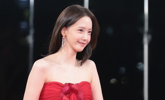 윤아, 시간을 멈추게 하는 아름다움