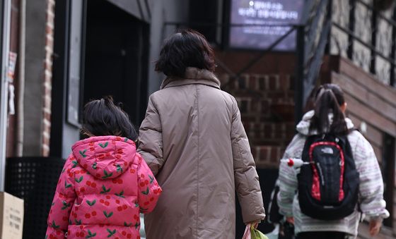 학교 급식·돌봄·특수교육 비정규직 총파업 돌입