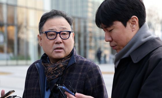 '시계 청탁' 서성빈 드론돔 대표 "시계 행방은 모른다"