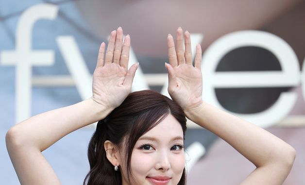 트와이스 나연, 사랑스러운 토끼