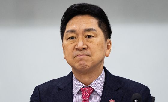 굳은 표정의 김기현 의원