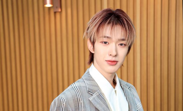 넥스지 토모야, 빠져드는 눈빛