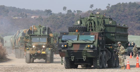 韓·美 연합 도하훈련…부교 가설 시작