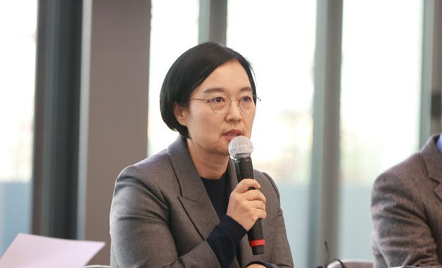 인사말하는 한성숙 장관