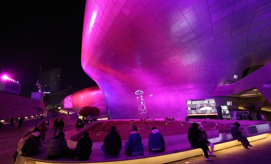 서울 도심 밝힌 드림 인 라이트 미디어아트쇼