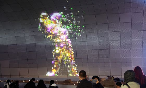 서울 밤하늘 수놓은 DDP 드림 인 라이트