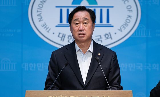 광화문 국가 상징 공간 조성 중단 촉구하는 김준혁 의원