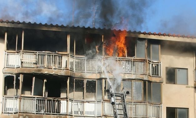 철거예정 건물 활용한 화재진압 훈련