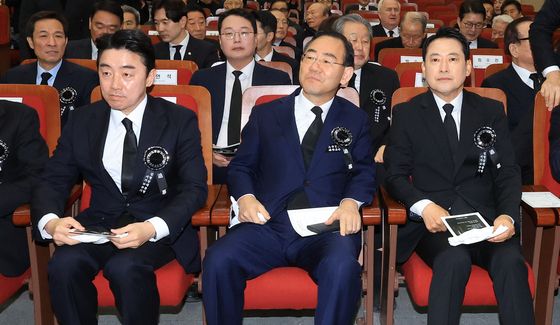 YS 추모식 찾은 강훈식·주호영·장동혁