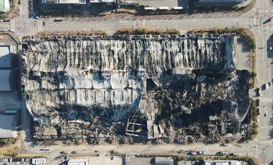 붕괴 위험으로 현장감식도 건물 외부만 진행
