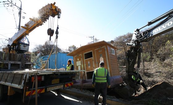 경북 성주군, 사드반대단체 시설물 일부 철거