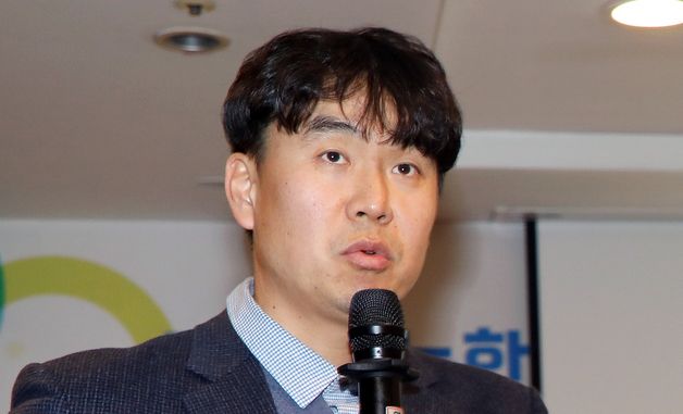 발제하는 김대진 에너지기술연구원 실장