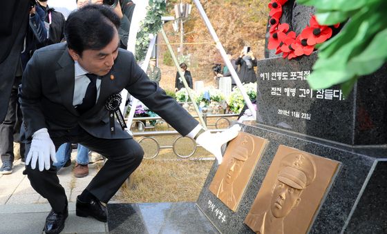 전투영웅을 그리워하며