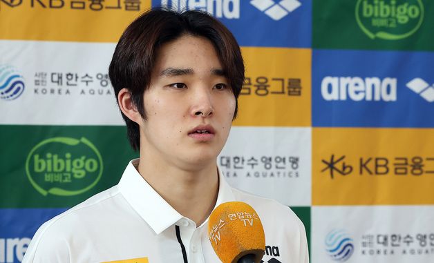 훈련 앞두고 포부 밝히는 김우민