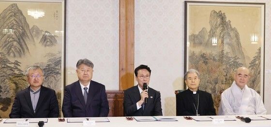 인사말하는 김민석 총리