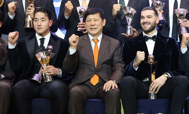 안현민·폰세, 2025년 KBO 최고의 신인과 MVP