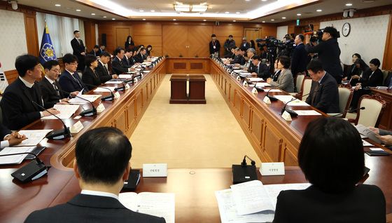 김민석 총리, 미세먼지특별대책위원회의 주재