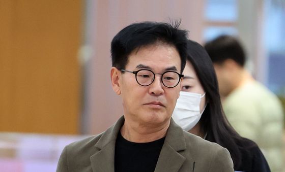 특검 출석하는 강철원 전 서울시 정무부시장