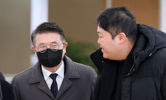 특검 출석하는 장상윤 전 교육부 차관