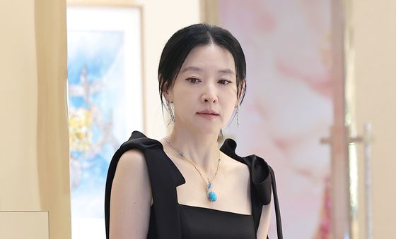 이영애, 시선을 멈추게 하는 아름다움