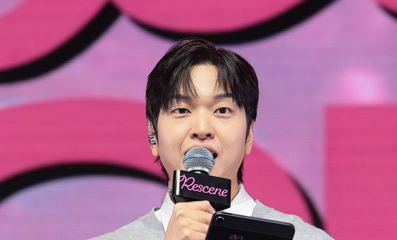 유재필, 리센느 쇼케이스 MC