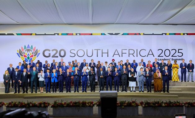 G20 정상회의 기념촬영 하는 이재명 대통령