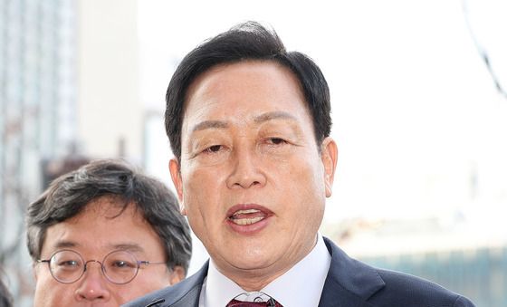 '양평 공흥지구 개발 특혜 의혹' 김선교 특검 첫 소환