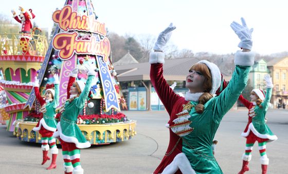 에버랜드에서 즐기는 크리스마스 분위기