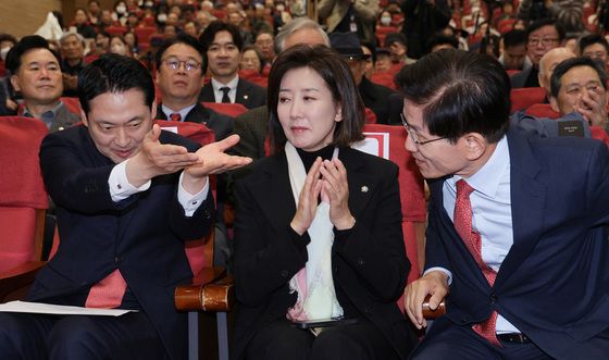 대화하는 장동혁·김문수