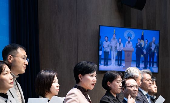 민주당 3대특검종합대응특위, 오세훈 시장 명태균 여론조사 비용대납 의혹 기자회견