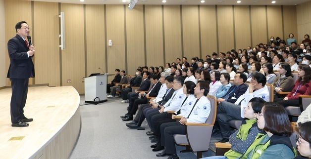 이장우 대전시장, 의료-과학 융합 강조