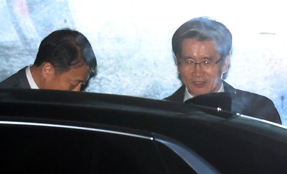 오동운 공수처장 퇴근길…순직해병특검팀, 지휘부 5명 전원 기소