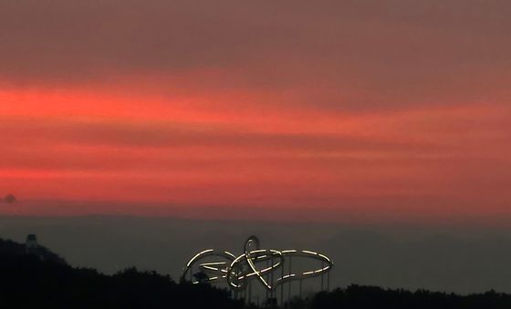 붉게 물든 포항스페이스워크