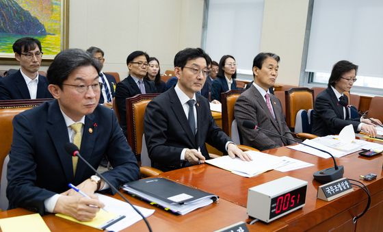 정무위 출석한 윤창렬 국무조정실장