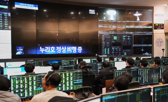 '누리호 정상 비행 중'