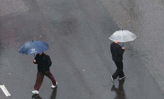 겨울 재촉하는 가을비