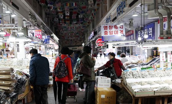 3분기 가계 소득 543만원 역대 최대…실질소비는 3분기째 뒷걸음